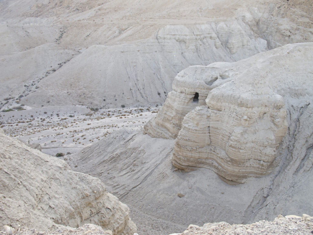 Cueva 4 de Qumrán, lugar del hallazgo de los manuscritos del Mar Muerto