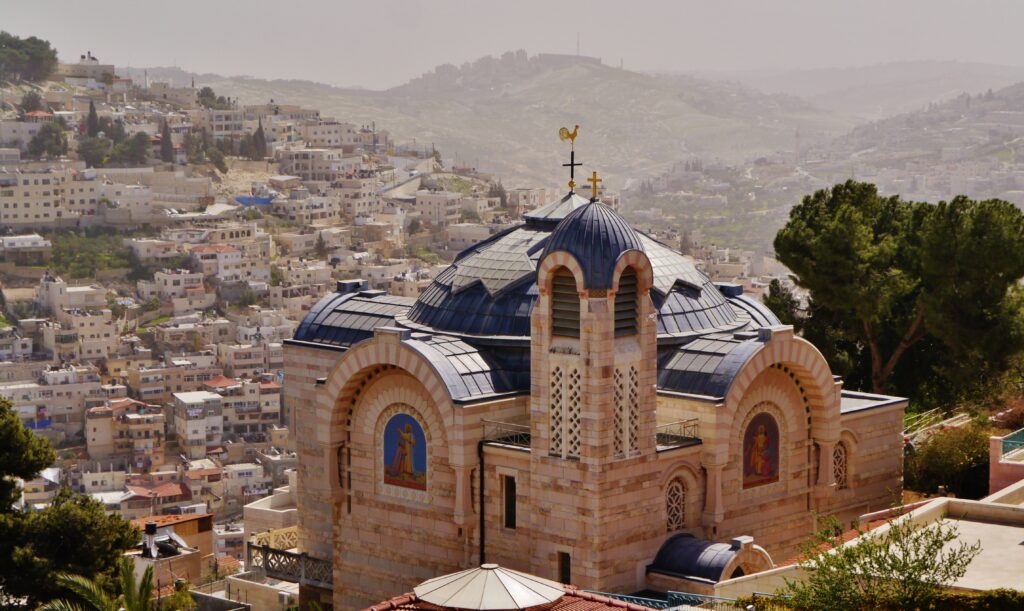 Iglesia de San Pedro in Gallicantu durante una peregrinación a Jerusalén